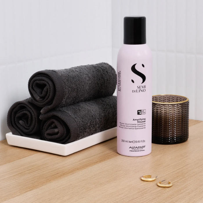 SEMI DI LINO Style & Care Пяна за лека фиксация на тънка коса Amplifying Mousse 250 ml